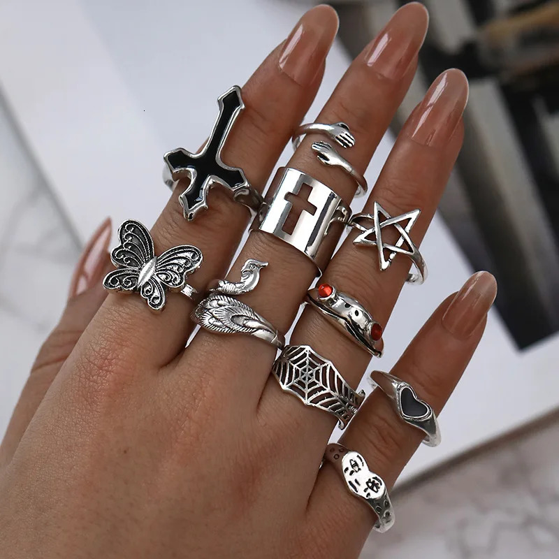 LATS Vintage Silver Plated Cross Ring for Women Gothic Punk Steampunk Crying Face Butterfly Frog Ring Sets Party Fashion Jewelry 251031