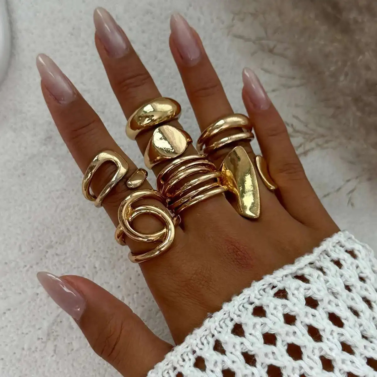 KunJoe 7Pcs Retro Hollow Out Geometric Gold Color Open Rings Set for Women Trendy Smooth Irregular Wide Ring Finger Jewelry 251031