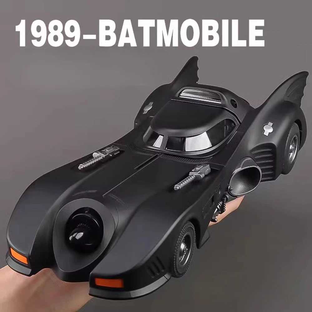 1 24 Scale 1989 Batmobile Sports Alloy Miniature Model Metal Die Casting Car Sound Lighting Game Decoration Gift Free shipping