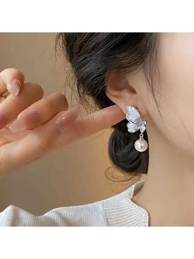 Light Luxury Elegant Crystal Butterfly Dangle Earrings For Women Fashion Sweet Girl Imitation Pearl Jewelry Accessories Y250401