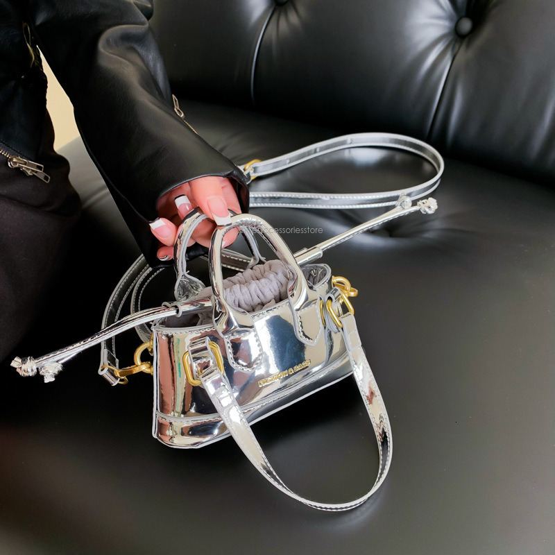 New Free Shipping Designer Bag 2025 Spring New Mini Bag For Women With High Quality And Bright Face Crossbody Bag Niche Design Exquisite Hand-held Buc