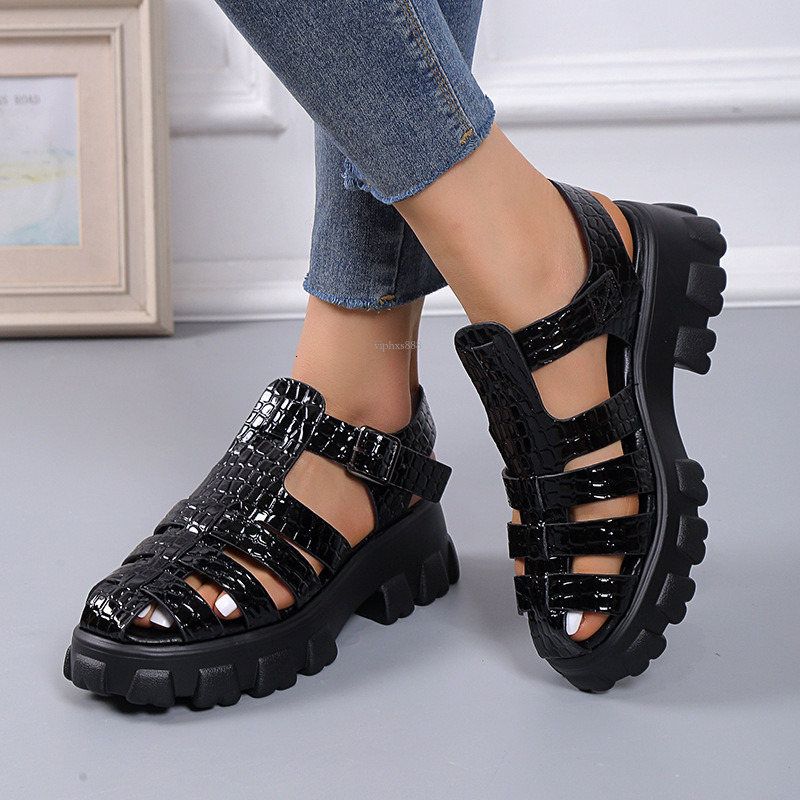 New Designer Sandals With Free Shipping Thick Soled Patterned For Women Pig Cage Shoes Hollow Woven Sponge Cake, Roman Sandals Oversized Ins Style San