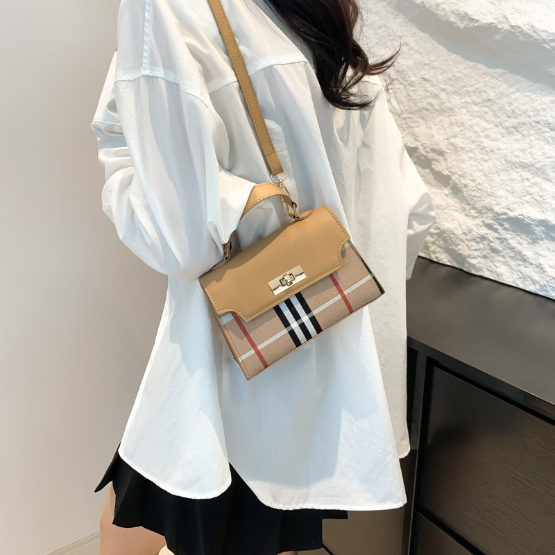 Free Shipping 2025 Summer Crossbody Bag for Women, Retro Small Square Purse, Convertible Shoulder & Underarm Bag, Fashion Casual Daily Bag