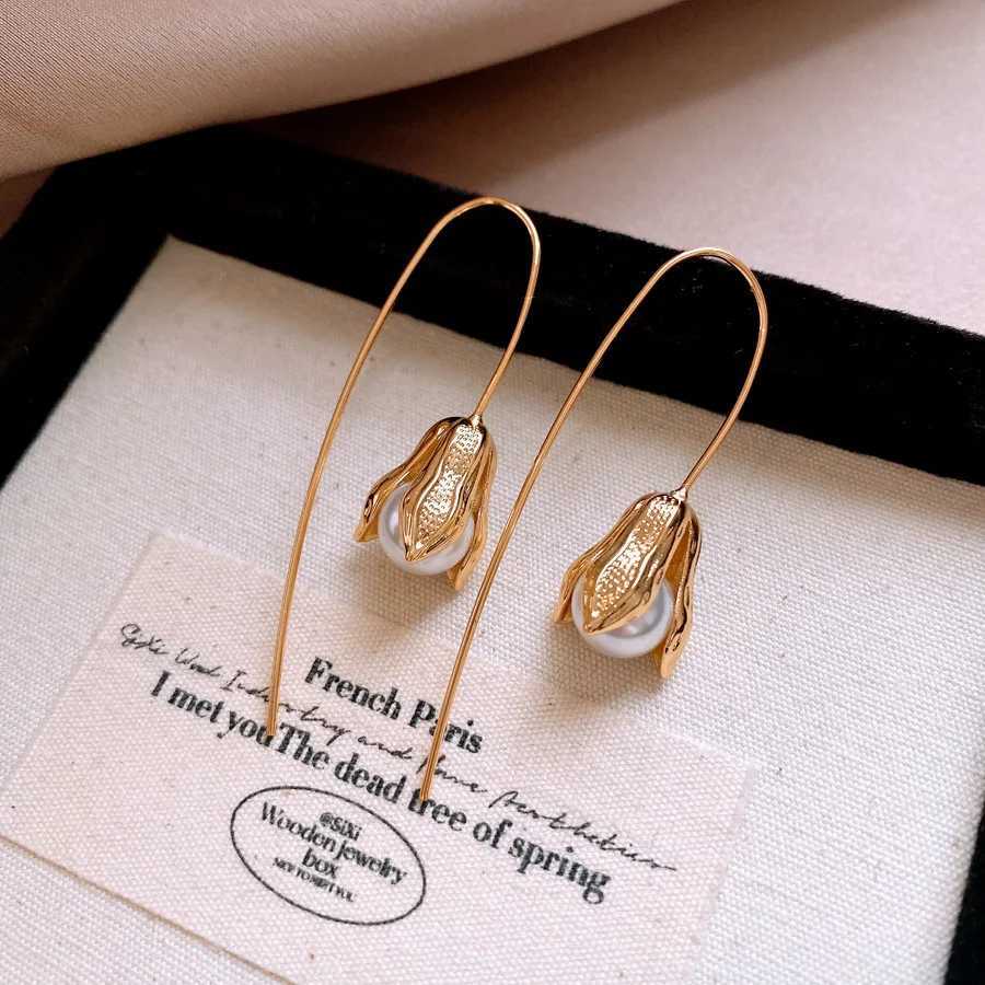 Light Luxury Niche Design Elegant Imitation Pearl Flower Bud Dangle Earrings For Women Fashion Sweet Metal Jewelry Party Gifts Y250401