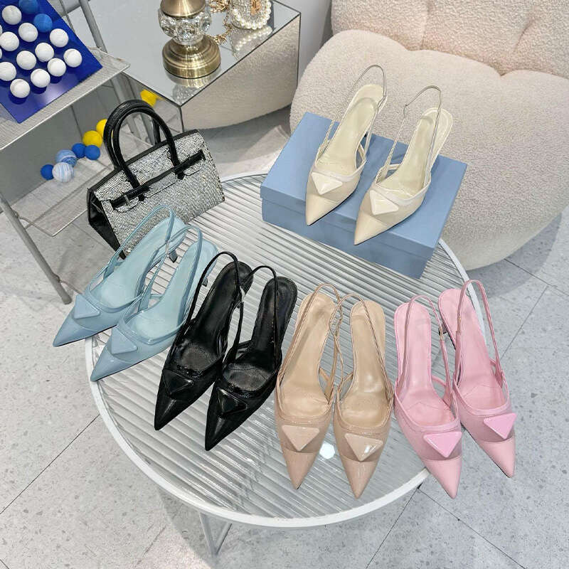 New deerskin 7.5cm high heels Elegant Pointed Toe Women Dress Designers Sandals Back 35-42 Bring with box Designer Shoes Leisure walk shopping Famous Des Chaussures