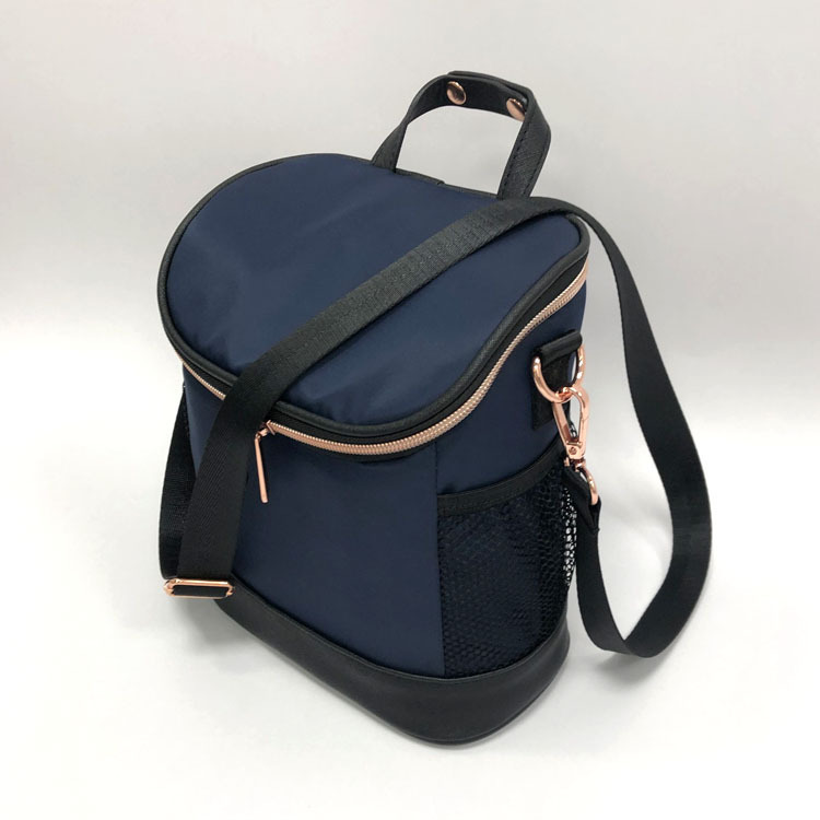 2025S Fashion Designer Bottle Multi functional bottle Cart hanging Maternal and child products Mommy bag Breast milk insulation