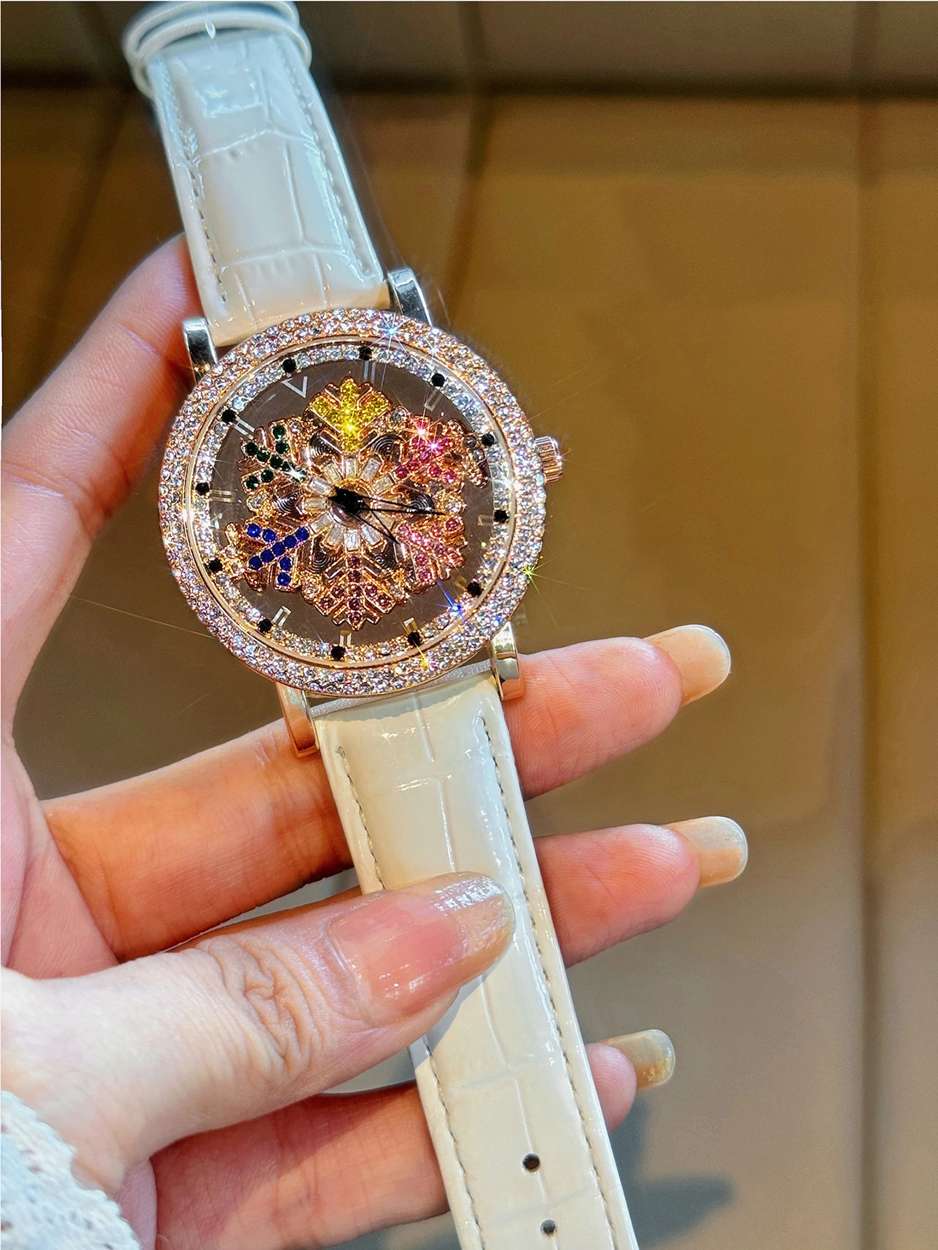 1 Upgraded Version of the Bright EyeCatching Fashionable Womens Watch Inlaid with Colorful Rhinestone Quartz Watch Equipped with Charming Rotating Col