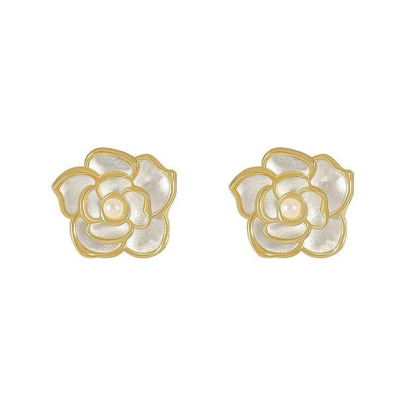 French Niche Design Elegant Sweet Imitation Pearl Camellia Stud Earrings For Women Fashion Simple Metal Jewelry Party Gifts Y250401
