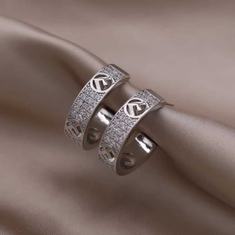 2024 Korean New Design Fashion Jewelry 14K Gold Plated C-shaped Zircon Letter F Earrings Elegant Womens Daily Work Accessories Y250401