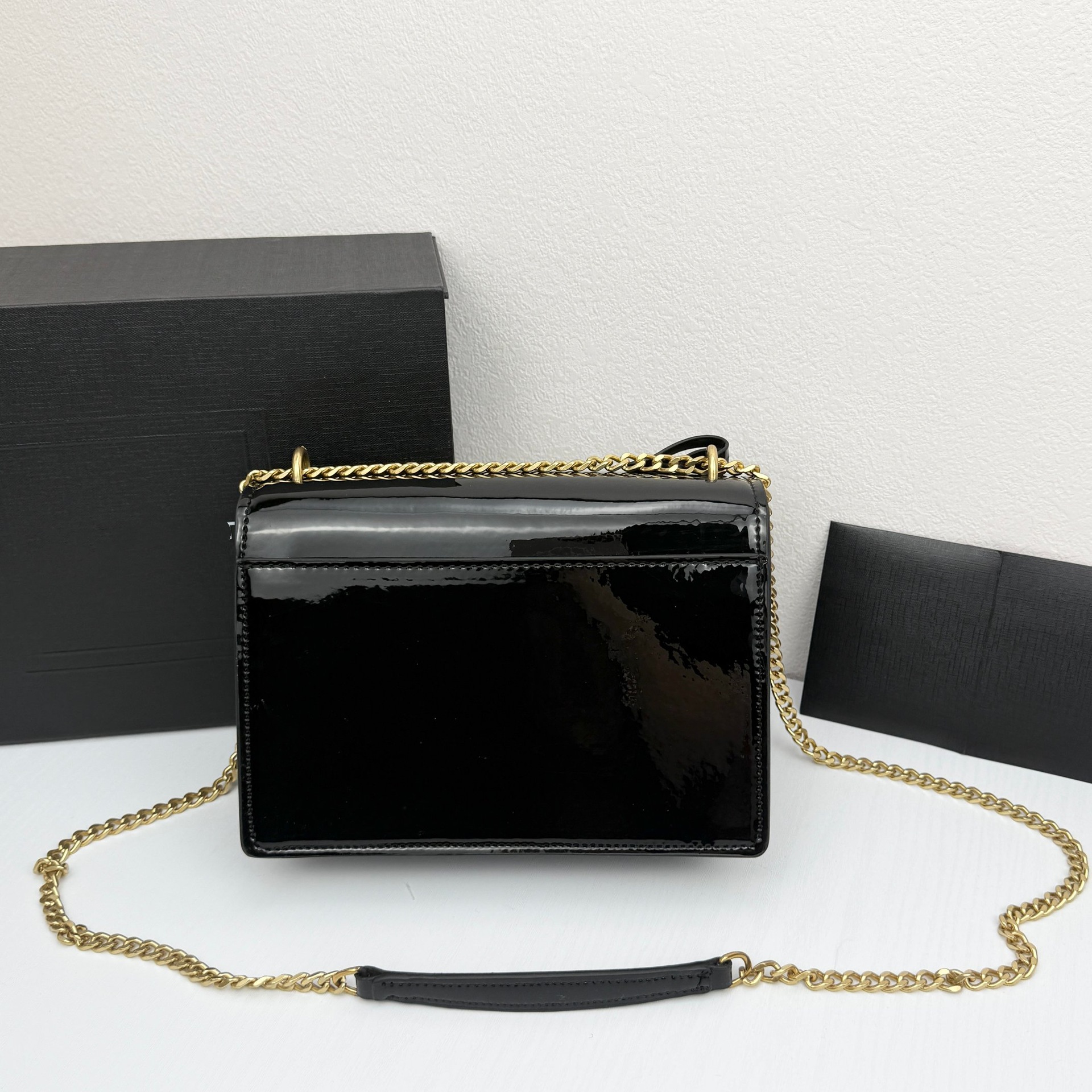 New chain patent leather sunset bag, small square bag, letter crossbody bag