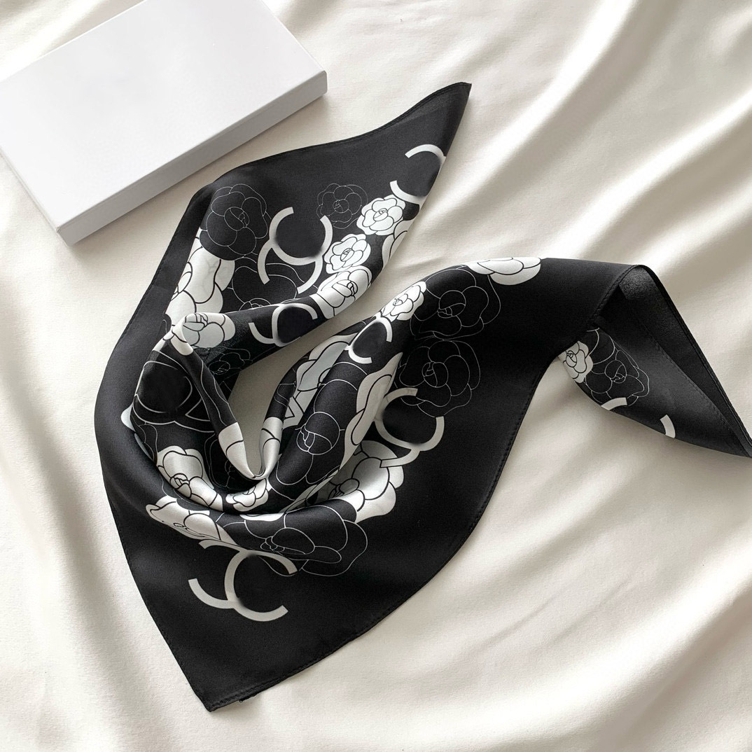 Floral silk scarf Scarves Letter Print Silk Hair Scarf designer scarf for Women Designer Satin Neckerchief Female head scarf Wrist Foulard Shawl Wraps