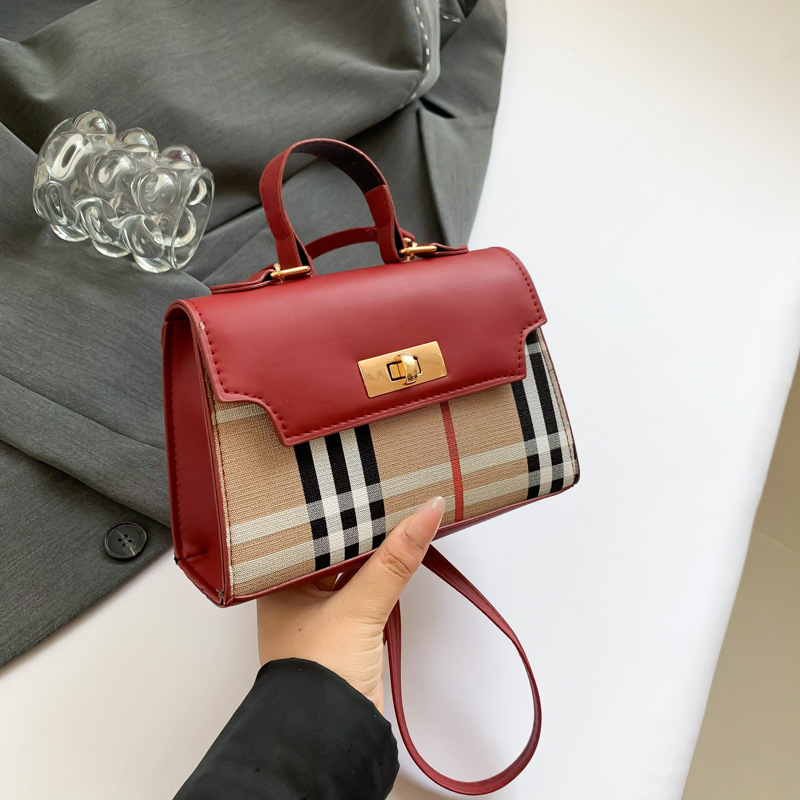 Free Shipping 2025 Summer Crossbody Bag for Women, Retro Small Square Purse, Convertible Shoulder & Underarm Bag, Fashion Casual Daily Bag