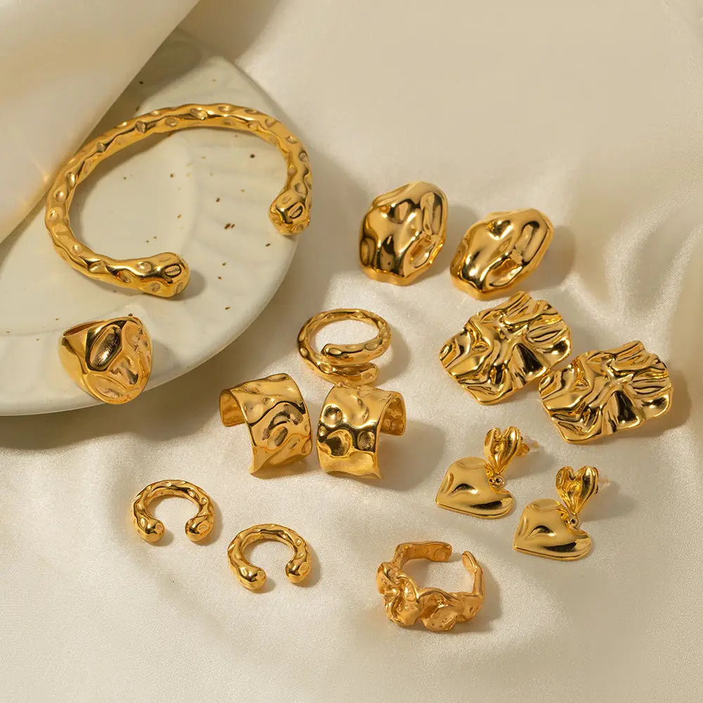 Uworld Stainless Steel Earrings 18K Gold Color Plated Irregular Square Hammer Heart Earrings Sets Women anillos mujer 251031