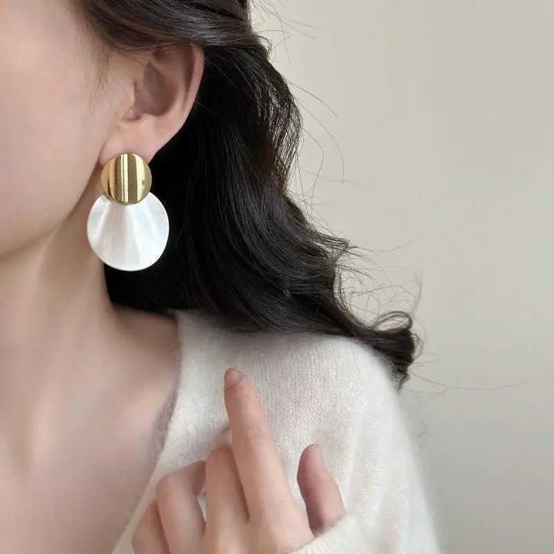 Niche Light Luxury Frosted Wire-drawing Round Geometric Metal Dangle Earrings For Women Fashion Sweet Jewelry Gifts Y250401