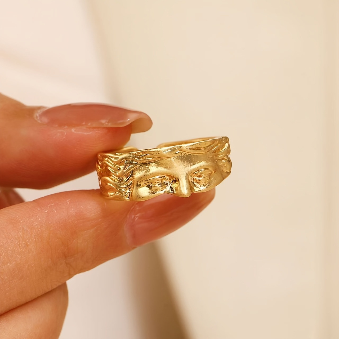 European and American popular Venus half face ring for both men and women, cool and fashionable style, adjustable opening, creat