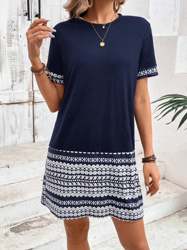 Womens short sleeved tight dress with geometric print for spring and summer music festival casual fashionable womens 250402m