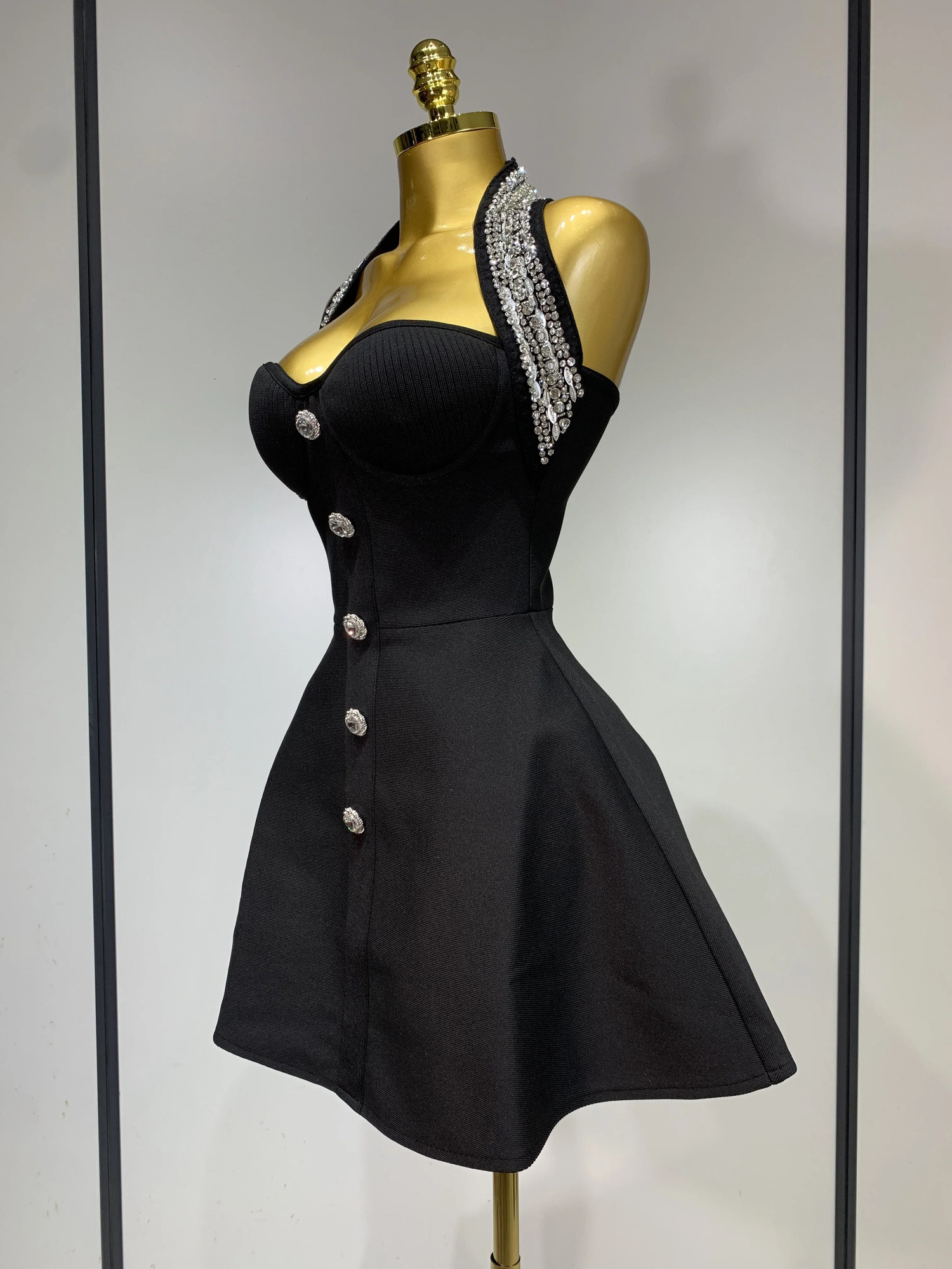 Fashion Women Party Dress Halter Sleeveless Backless Sparkly Rhinestone Bandage Dresses Elegant Evening Club Wear 251028