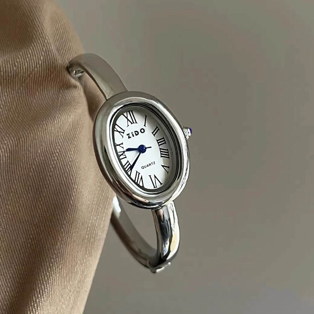 Elegant Womens Oval Vintage Quartz Analog Watch Fashionable Watch Band Box Included Perfect Gift Stylish Jewelry Accessory 251031