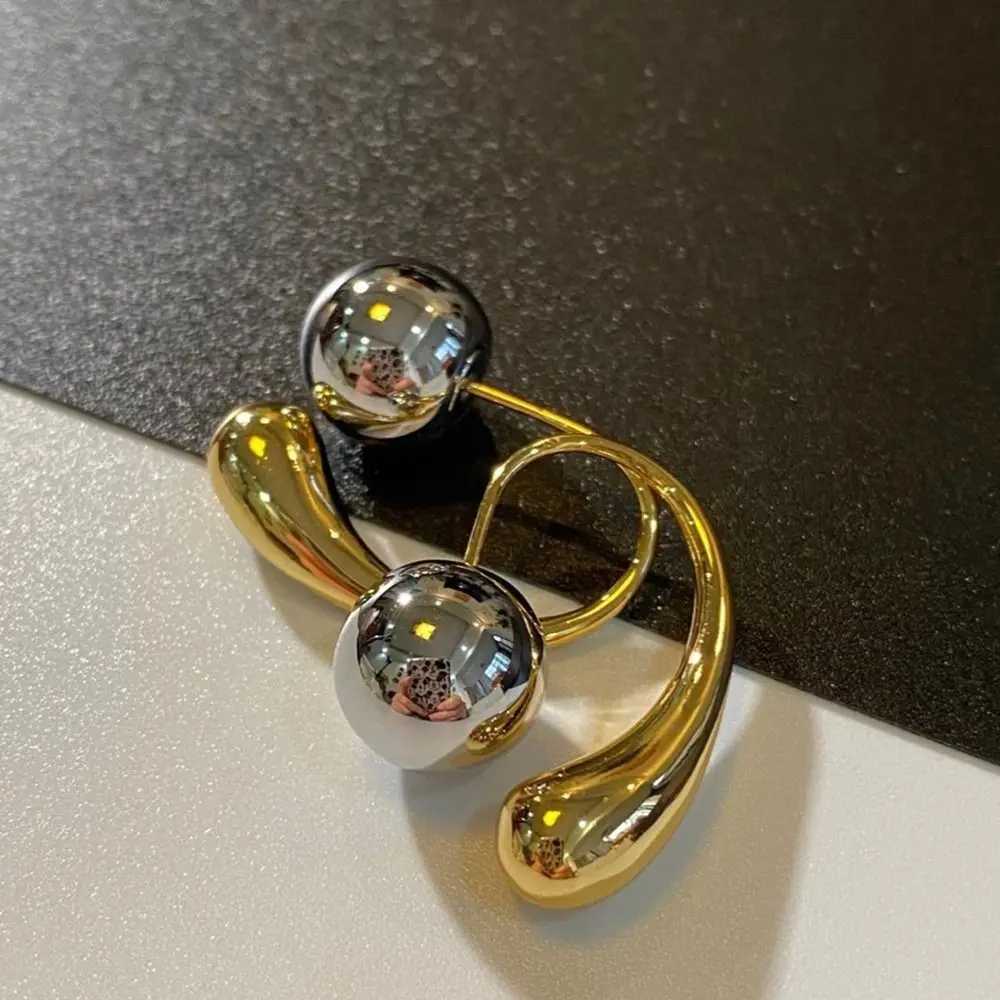 Water droplet round metal earrings female designer new wheat C-shaped ring earrings fashionable party jewelry Y250401