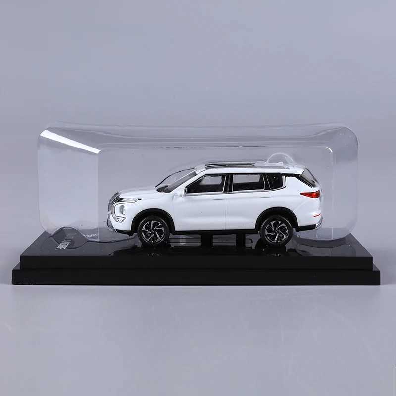 On sale 1 64 Outlander black/white alloy model car Z250402