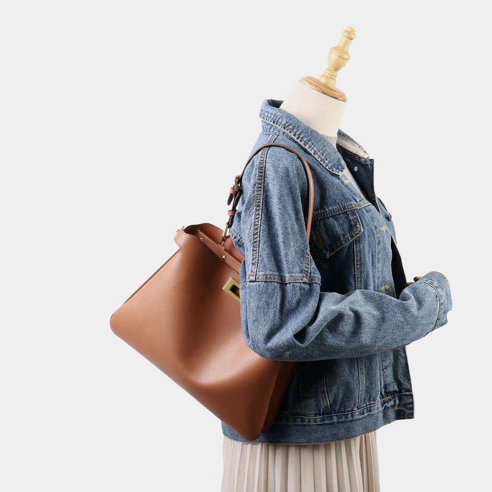 Luxury Bag Designer New Metal Lock Women's Tote Niche High-end Leather xiekua One Shoulder Tote Bag