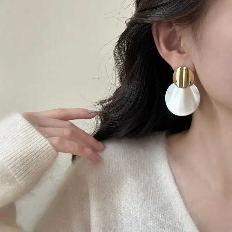 Niche Light Luxury Frosted Wire-drawing Round Geometric Metal Dangle Earrings For Women Fashion Sweet Jewelry Gifts Y250401