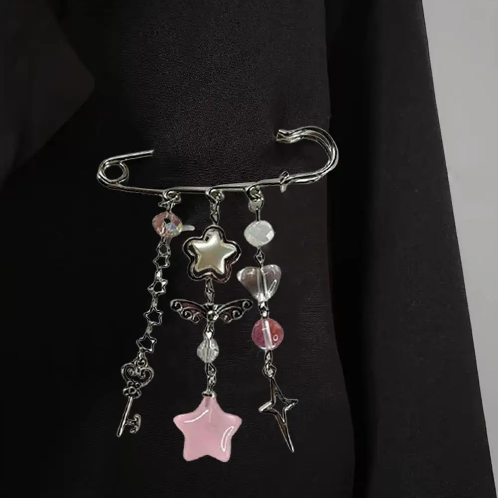 Y2K Beaded Tassels Star Pin Keychain For Women Handbag Ornament Accessory Bag Pendant Charms Cute Star Heart Brooch Decors Gifts 251030