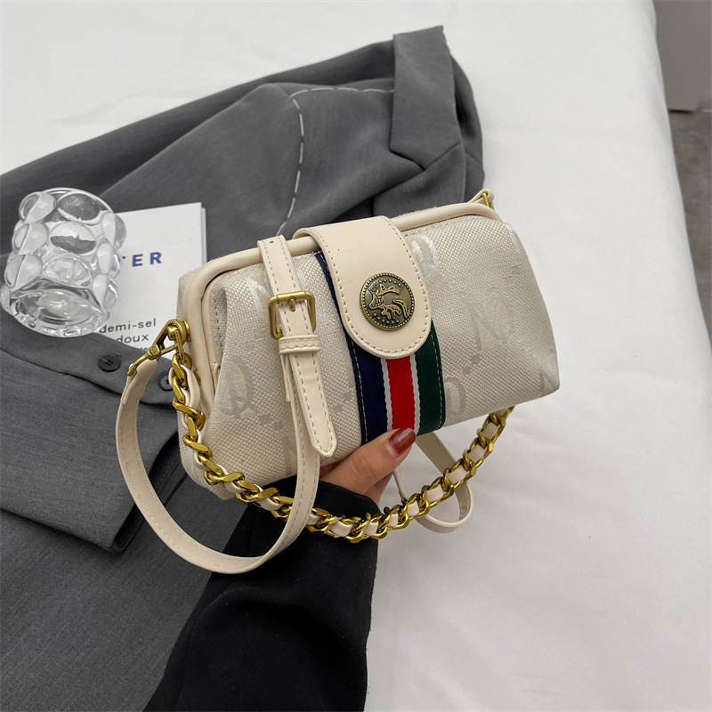 Free Shipping 2025 Best-Selling Alphabet Print Fashion Chain Crossbody Bag Elegant Retro Versatile Square Shoulder Bag for Women Hot Sale Dark Brown W