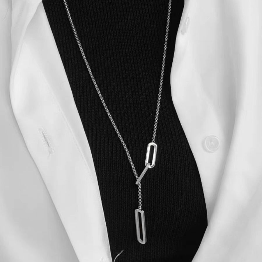 Fashionable Women's Oblong-Shape 316L Stainless Steel Pendant Necklace with Elegant Tassel Detail