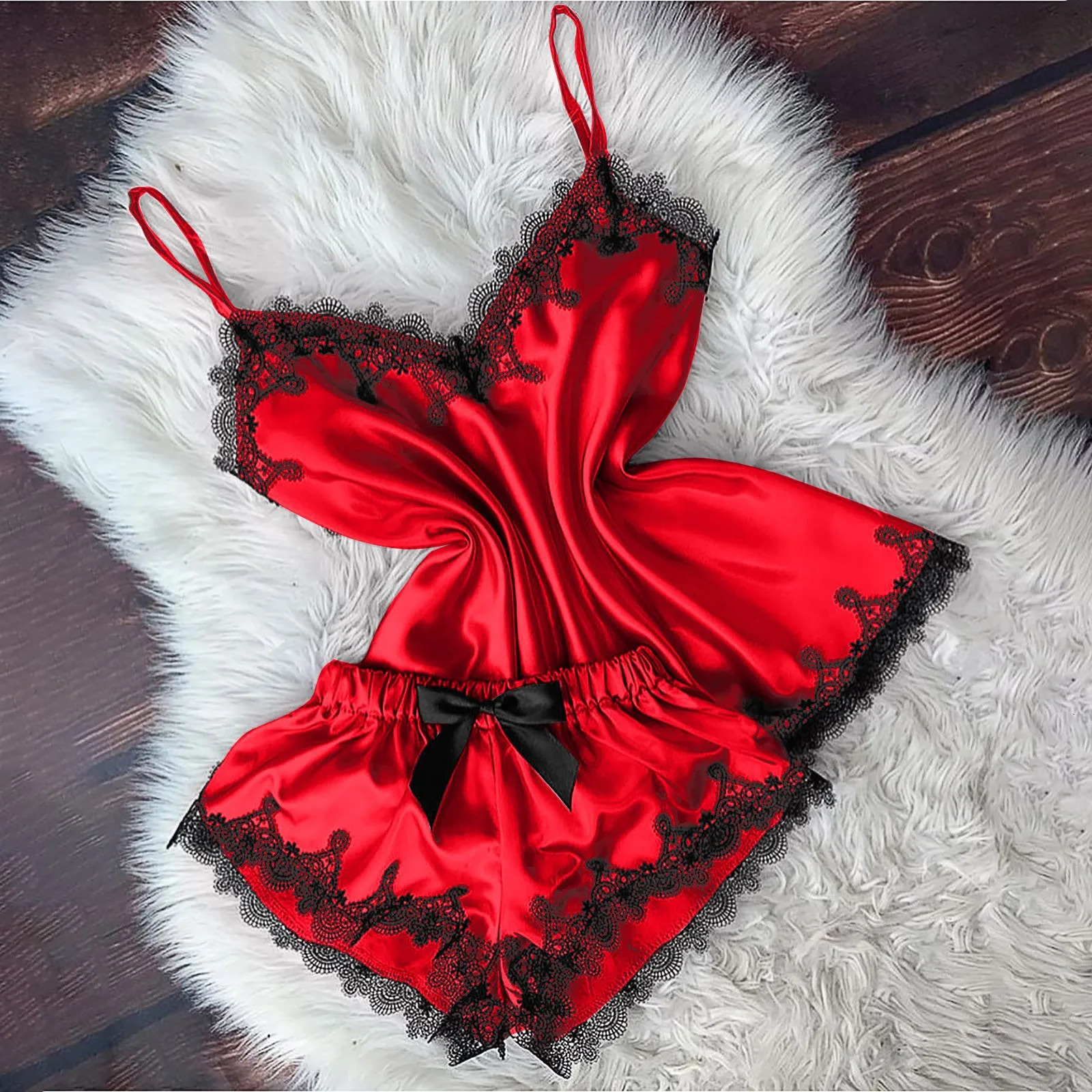 Sexy Lingerie Women Sleep Wear Camisole Bow Shorts V Neck Tops Velvet Pajamas Sleepwear 250402