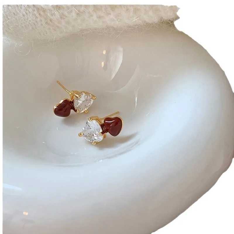 2025 New Arrival Small And Exquisite Simple Red Love Zircon Stud Earrings For Women Fashion Cute Sweet Jewelry Gifts Y250401