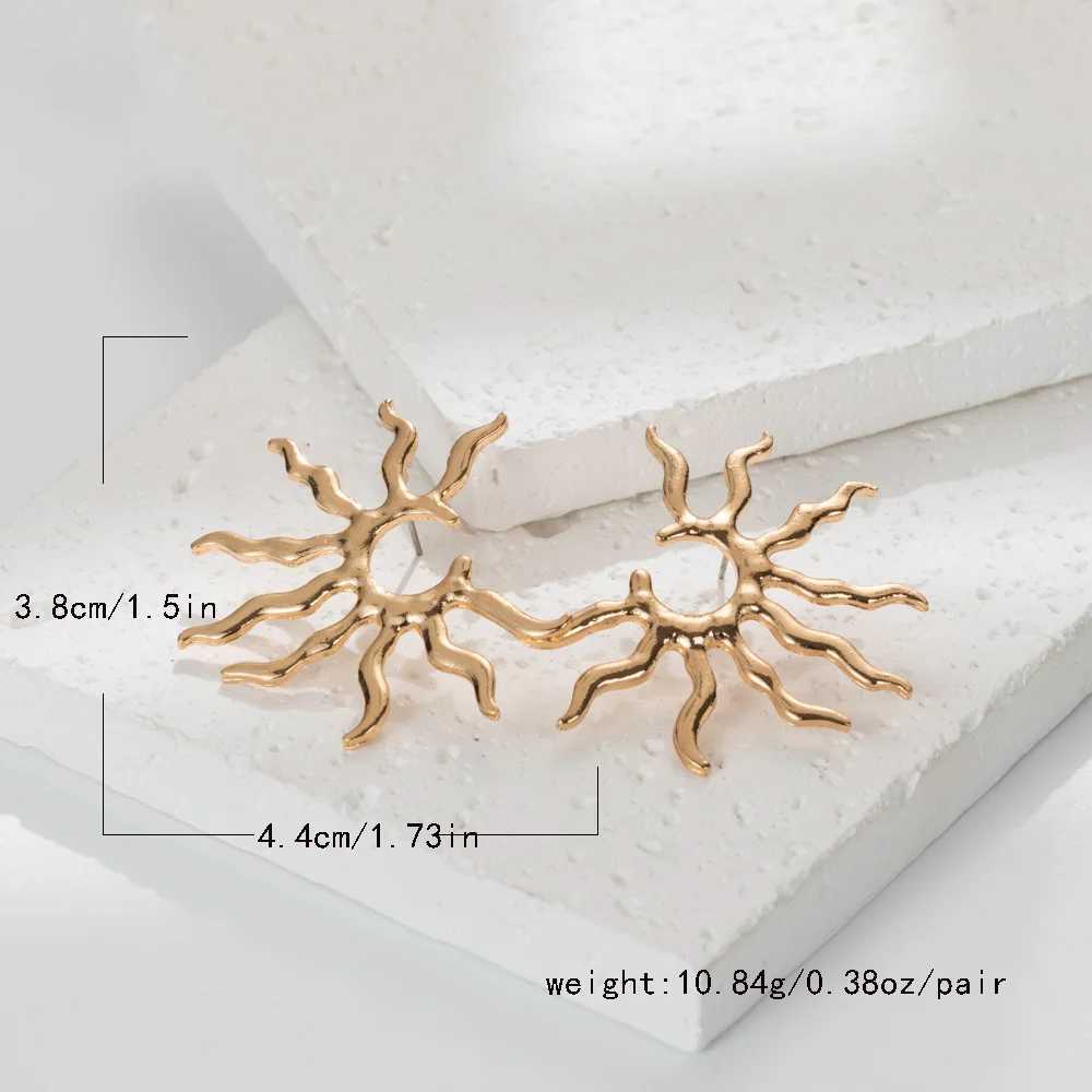 Gold Simple Sun Stud Earrings Exaggerated Big Geometric Statement Earrings for Women Irrogular Personality Fashion Jewelry 2023 Y250401