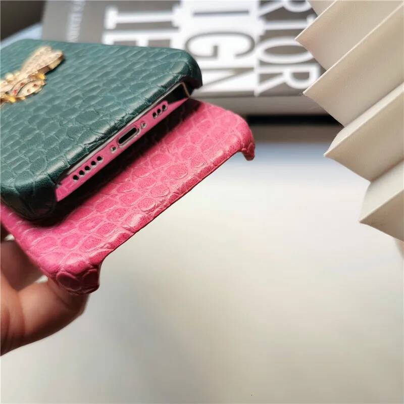 Animal Leather Diamond Bee Female Hard Half Pack Case For 15 14 11 12 13 Pro Max Iphone Cover Fundas