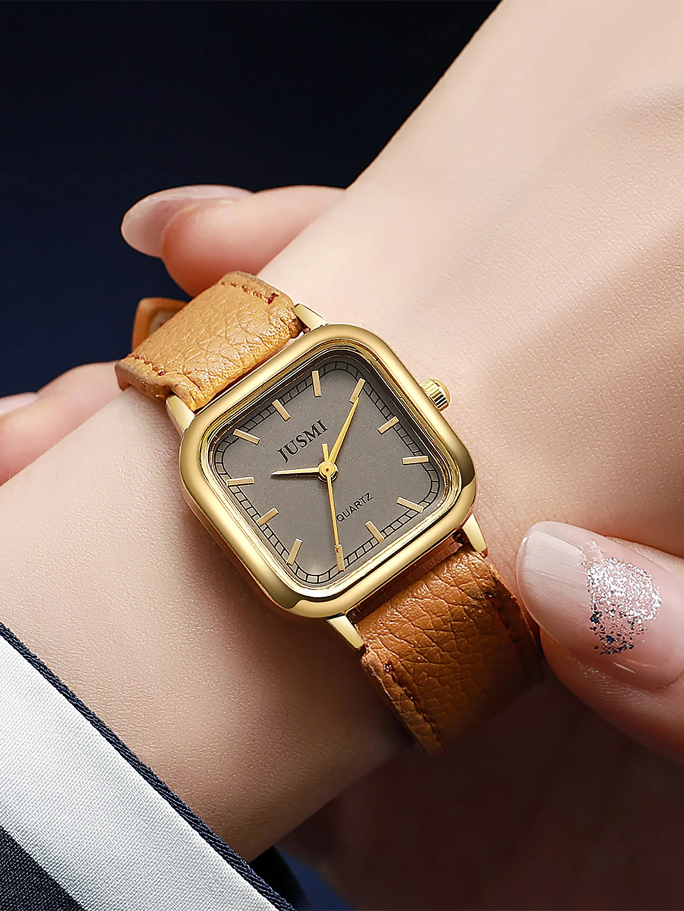 Fashion Leather Strap Line Scale Women Quartz Watch for Halloween Christmas Holiday Gifts 251031