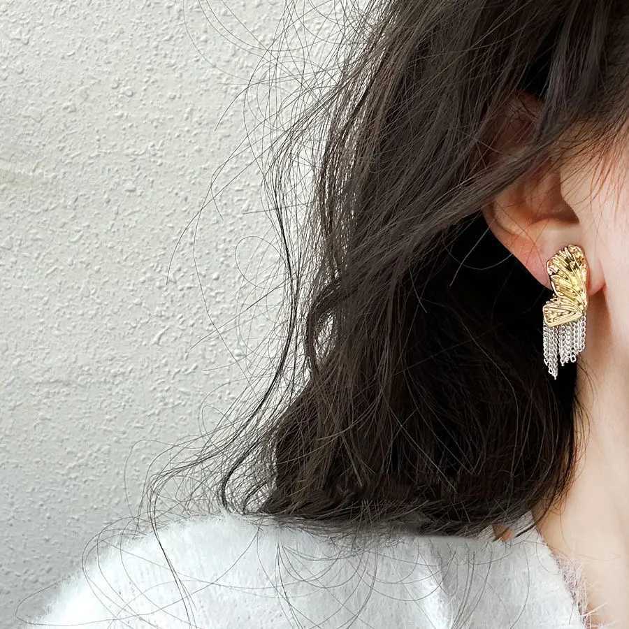 Light Luxury Elegant Retro Gold Color Butterfly Irregular Tassel Dangle Earrings For Women Fashion Elegant Metal Jewelry Party Y250401