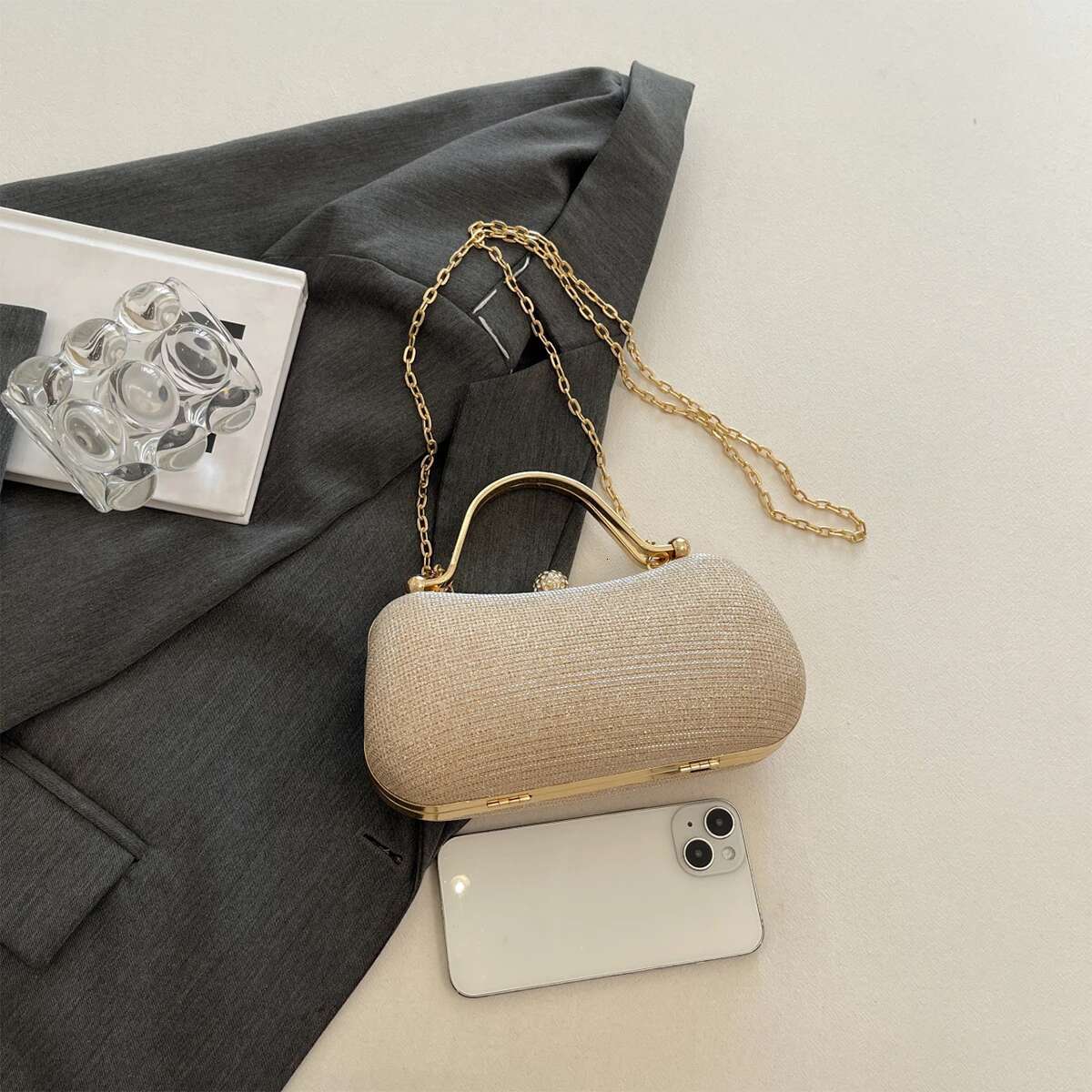 Elegant Rhie Evening Bag Shiny PVC Clutch with Snap Closure Stylish Handbag Women Perfect for Parties Dinners Events