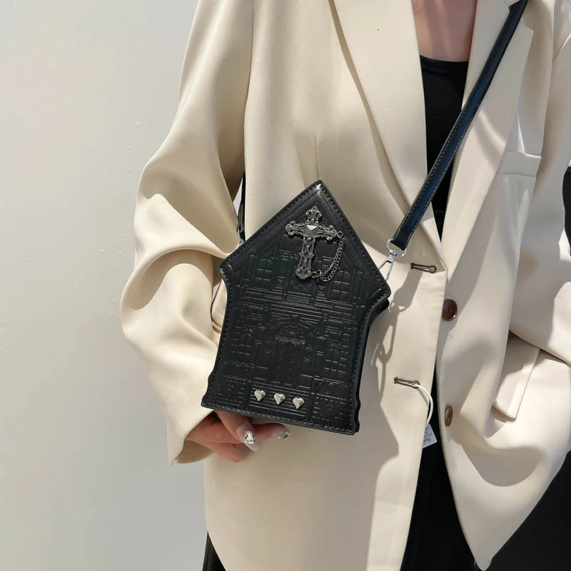 Personalized And Creative Womens Threedimensional House Shaped Crossbody Bag Fashionable Rivet Shoulder Bags For Woman 251030