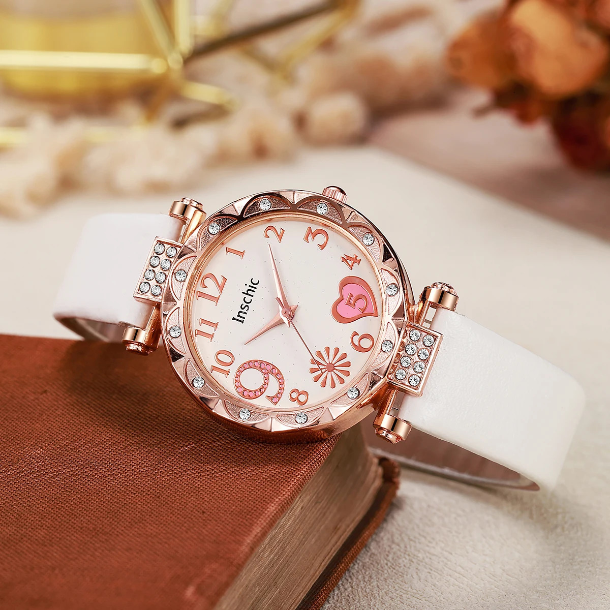 Lovely Diamond Heart Leather Strap Womens Quartz Watch for Christmas and Halloween Gifts 251031