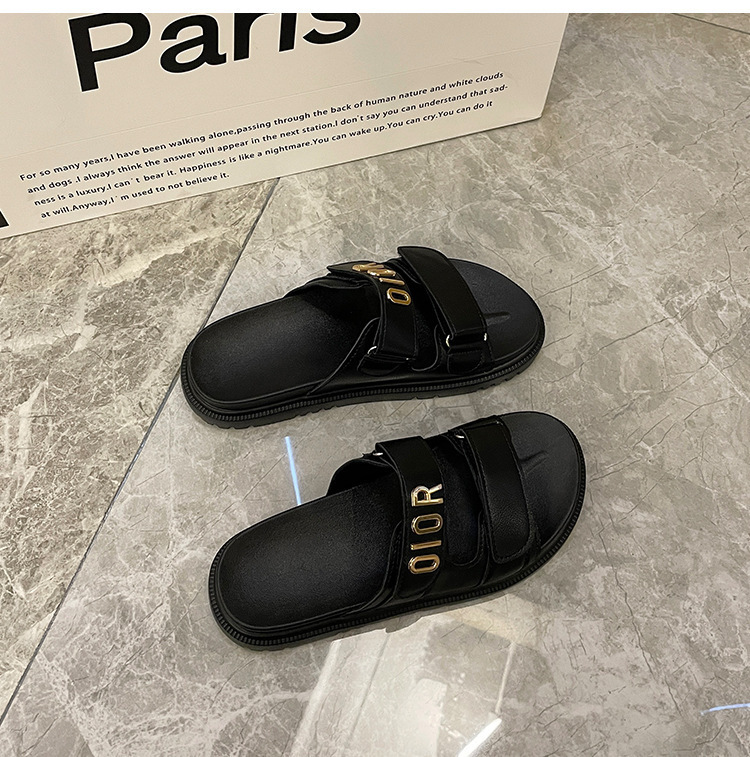 Thick soled sandals free Shipping slippers Designer Leisure beach shoes Women's outdoor sandals 2025 new