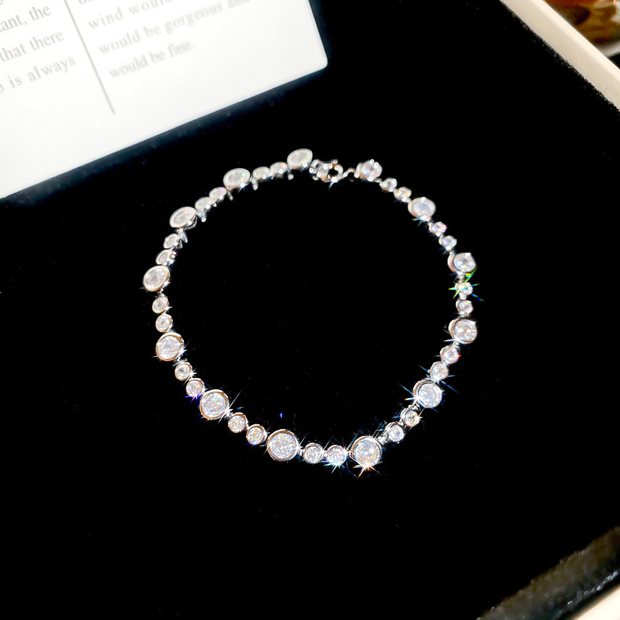 Korean Style INS Zircon Round Light Luxury High-End Feel Bracelet Simple Niche Design Sense Elegant Jewelry Wholesale - view 7
