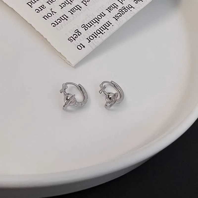 Fashionable planet ring earrings for women Korean niche exquisite earrings French retro simple temperature stud earrings jewelry Y250401