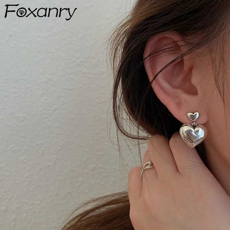 FOXANRY Allergy Prevention Silver Colored Stud Earrings Suitable for Womens Summer Trendy Retro Sweet Love Heart Pendant Party Jewelry Y250401