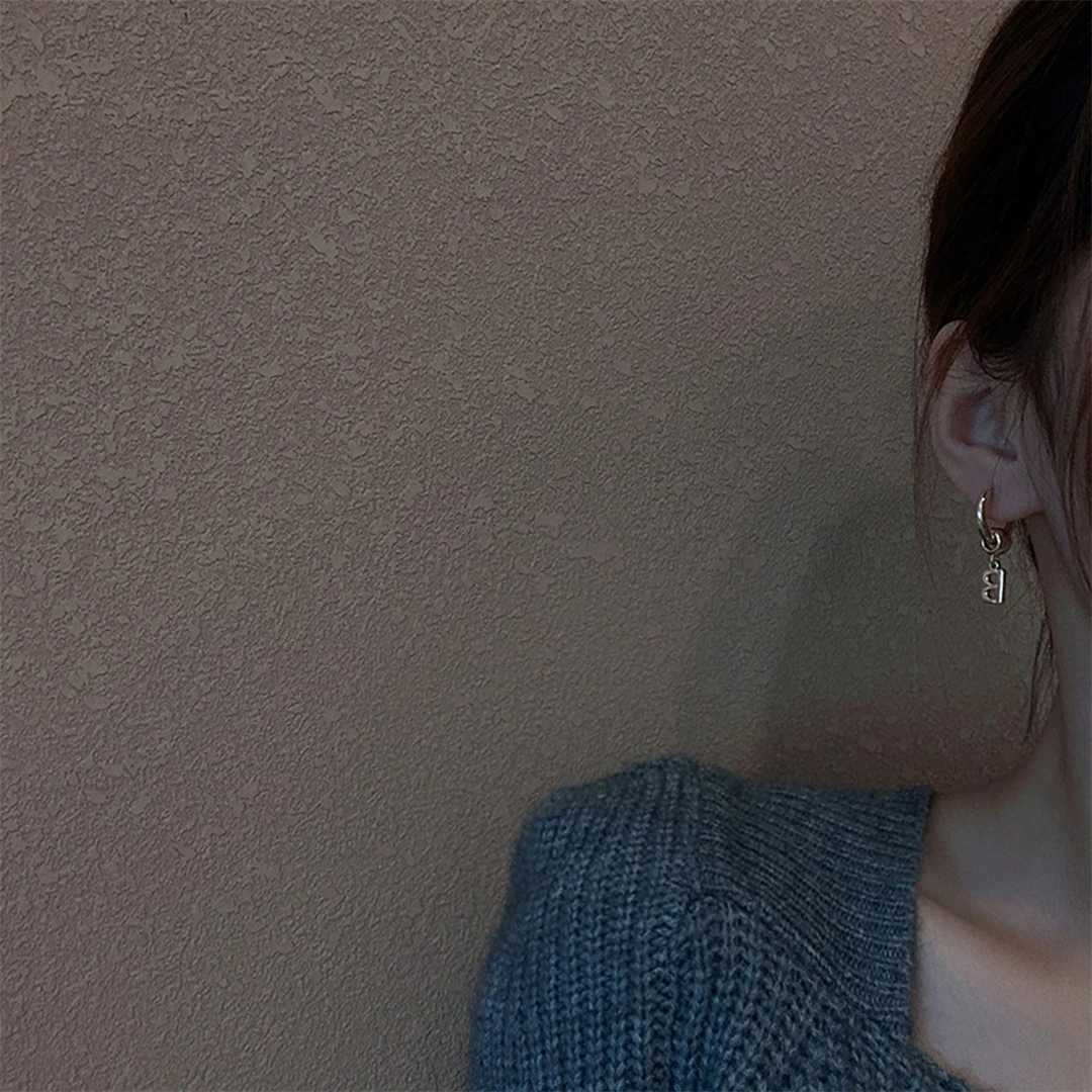 Hip Hop B letter earrings charming female personality fashionable small metal buckle stainless steel jewelry gift Y250401