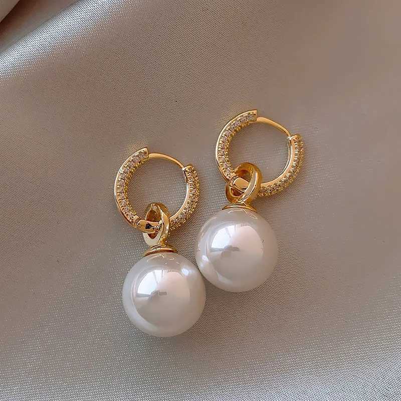 2023 New Arrival Light Luxury Sweet Pearl Dangle Earring Fashion Elegant Jewelry Party Girls Earrings Y250401