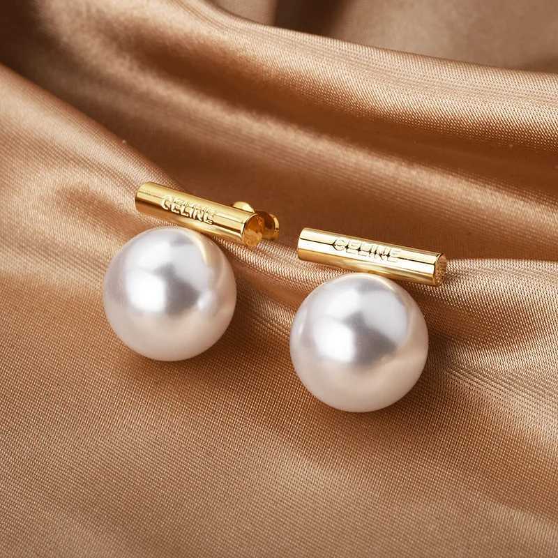 Luxury brand fashionable imitation pearl earrings Frances lowest temperature womens daily jewelry accessories Y250401