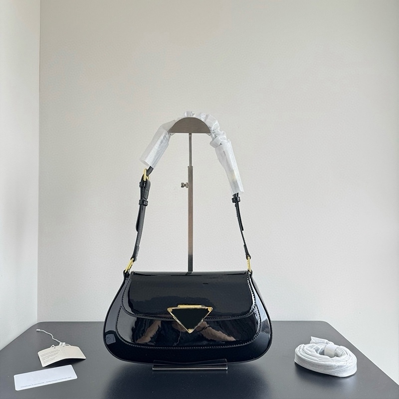 10A Designer Triangle Red Bag Designer Paint Surface Leather Handbag Luxury Purse Womens Baguette White Black Handbag Tramp Shoulder Bag Crossbody Bag