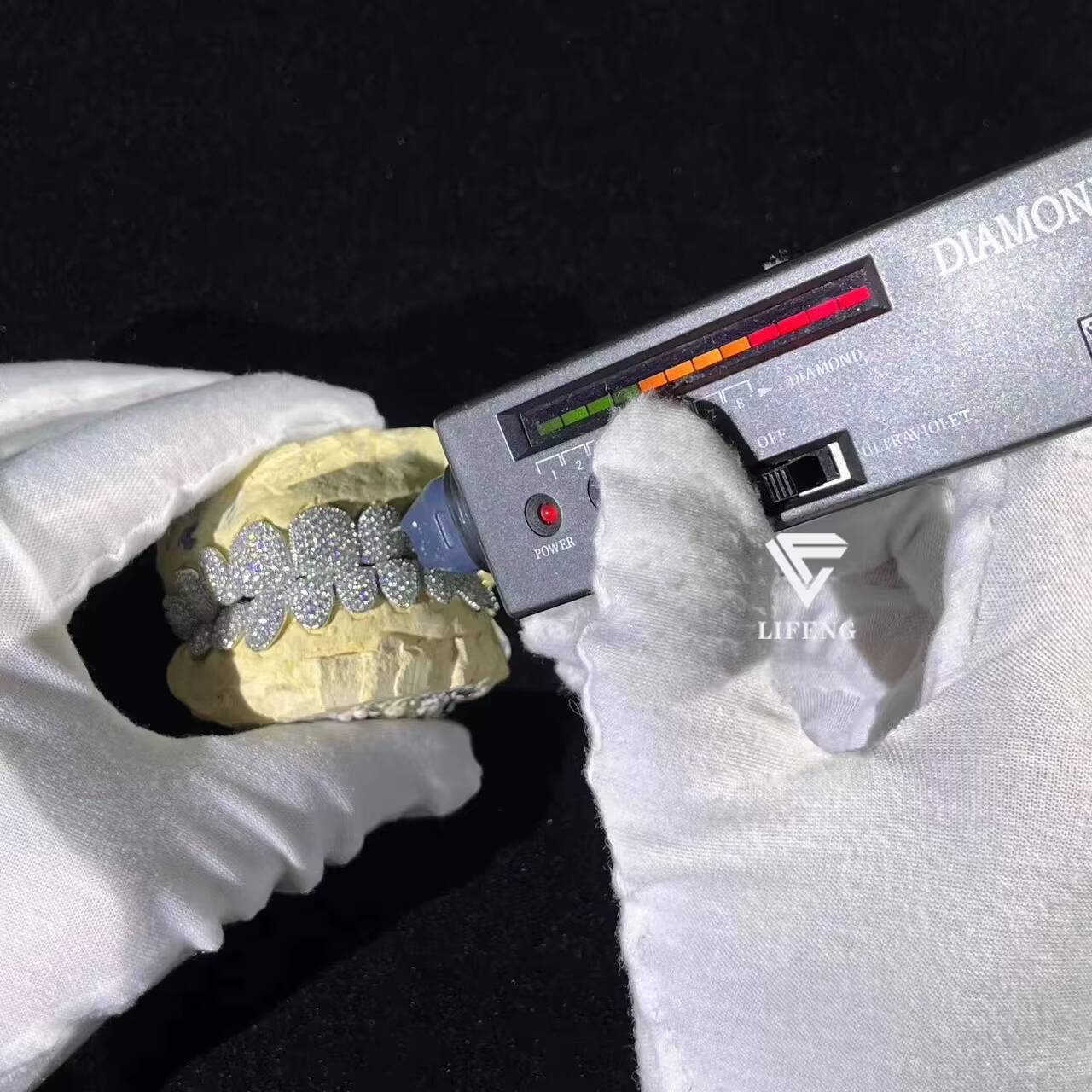 Deep Perm Cut Grillz Custom VVS Moissanite Hip Hop Grillz 1220 Teeth 14K 18K White Gold Plated Diamond Iced Out Grillz Jewelry