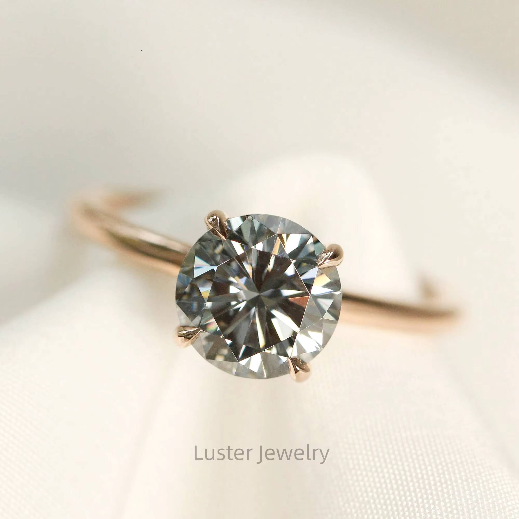 Luster High Quality Silver10K 14K 18K Gold Hidden Halo Grey Color Moissanite Circular 15ct Engagement Diamond Ring for Women