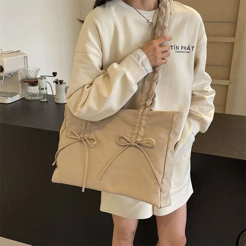 Hot Selg Fashion Nylon Pleated Crossbody 2025 New Casual Trend Versatile Large Capacity Tote Women's Shoulder Bag