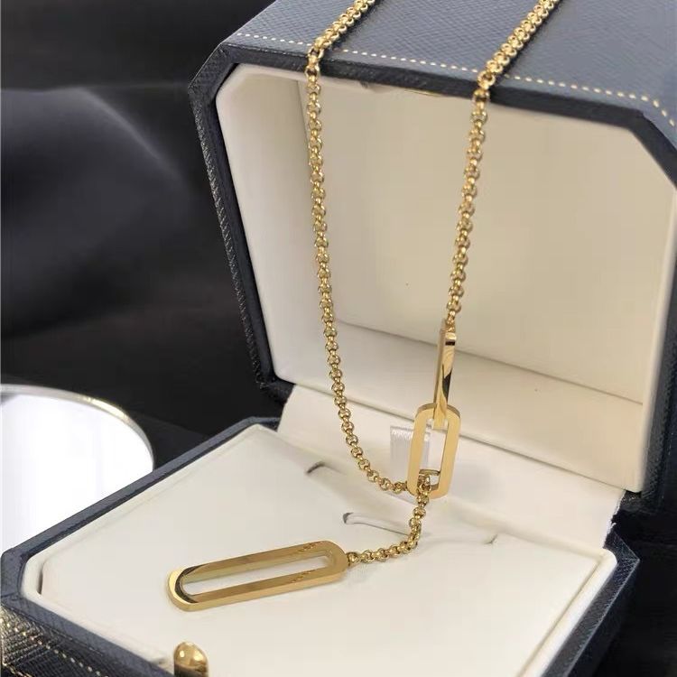 Fashionable Women's Oblong-Shape 316L Stainless Steel Pendant Necklace with Elegant Tassel Detail